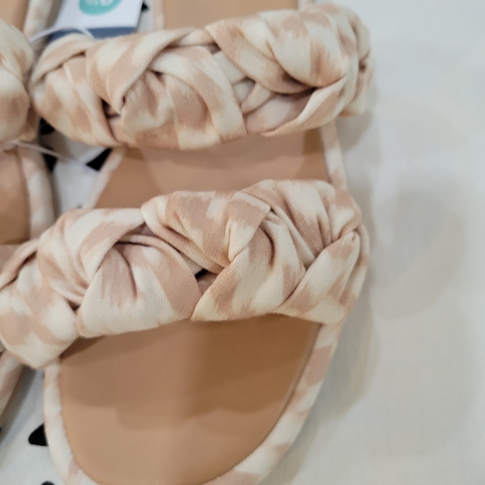 Universal Thread New Almond Meg Knotted Sandals Size 9 1/2 Boho Chic Summer - Picture 2 of 3